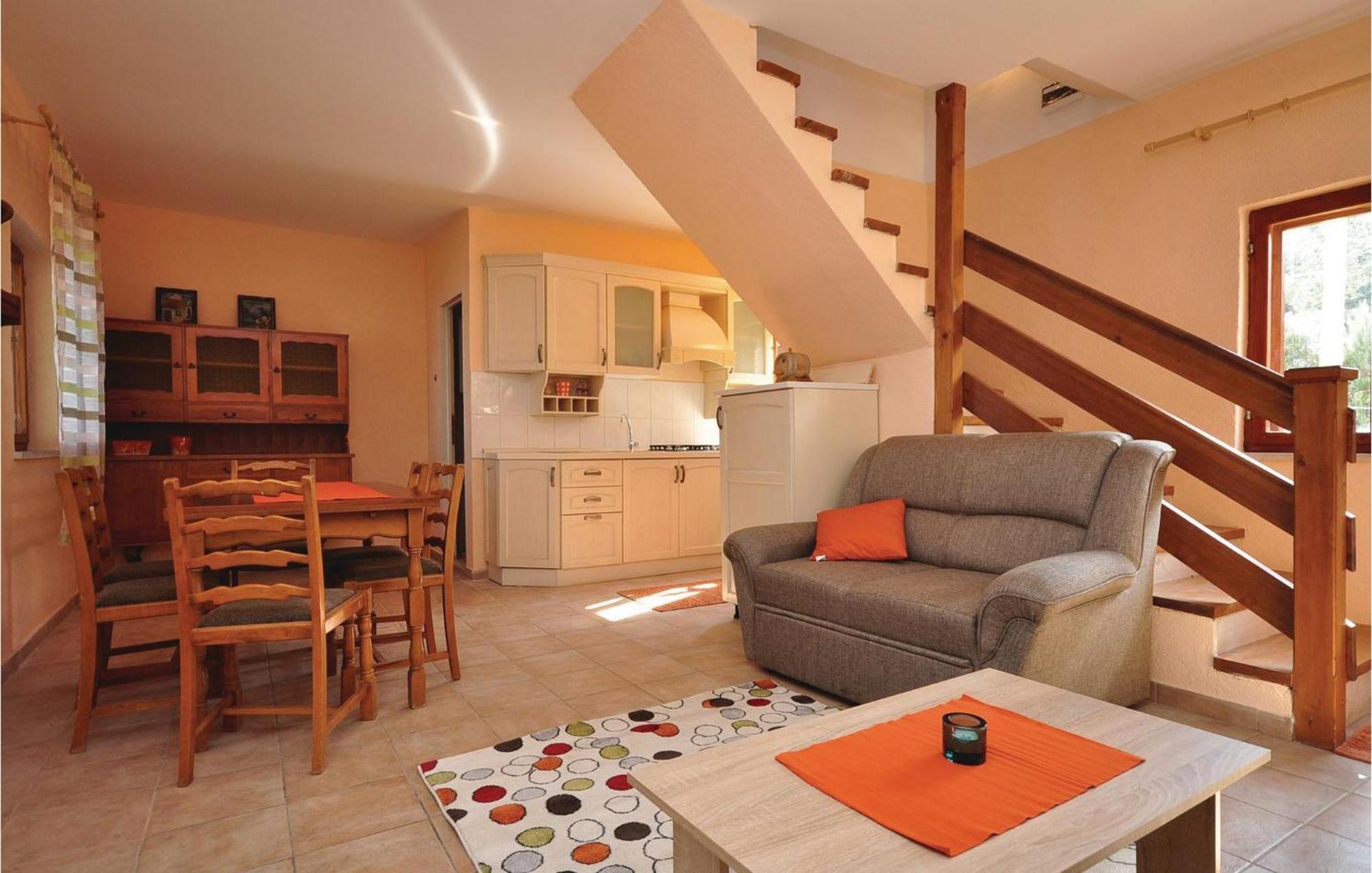 Pet Friendly Home In Postira With Kitchen Exterior foto